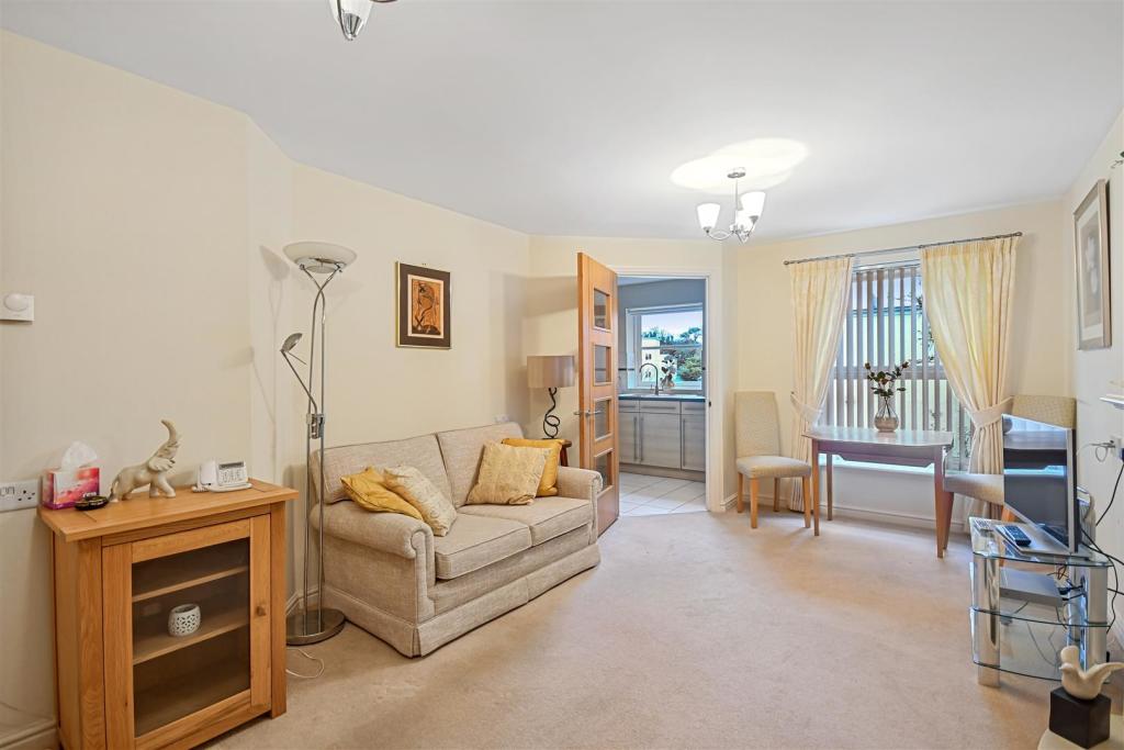 Additional property image - Sanderling Court, Wimborne Road, Bournemouth