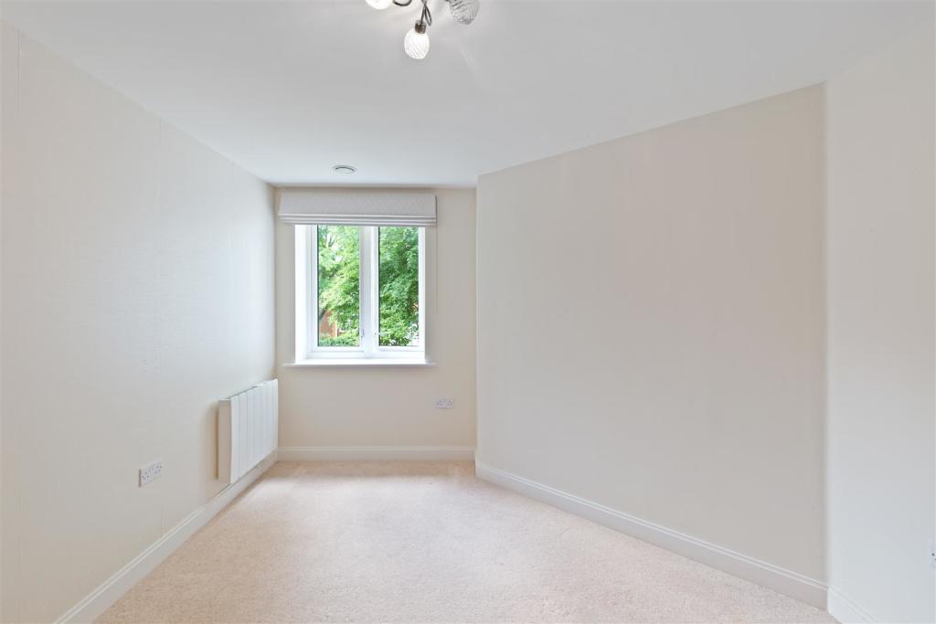 1 bedroom apartment for sale in Shackleton Place, Devizes, Wilts, SN10