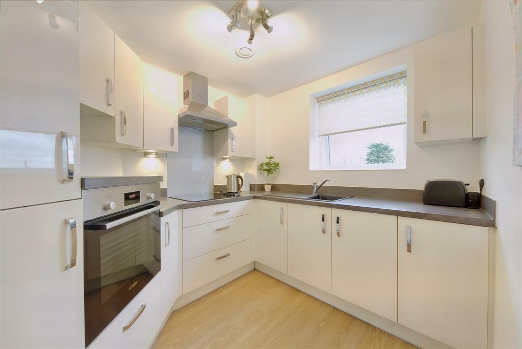 1 bedroom apartment for sale in Scalford Road, Melton Mowbray, Leicestershire. LE13 1FH, LE13