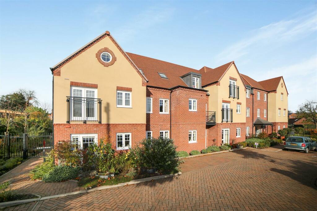 1 bedroom apartment for sale in Lock Court, Copthorne Road, Shrewsbury