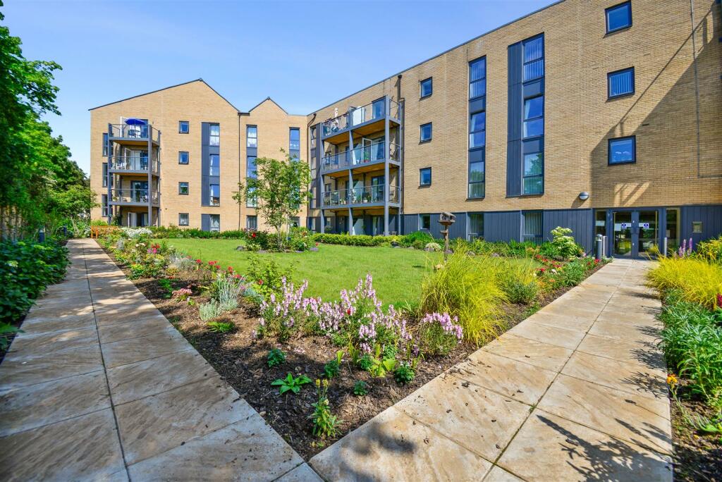 Additional property image - Miami House, Princes Road, Chelmsford, Essex, CM2 9GE