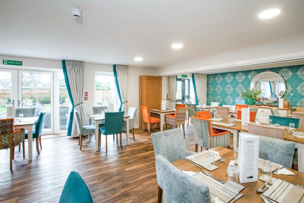 Additional property image - Miami House, Princes Road, Chelmsford, Essex, CM2 9GE