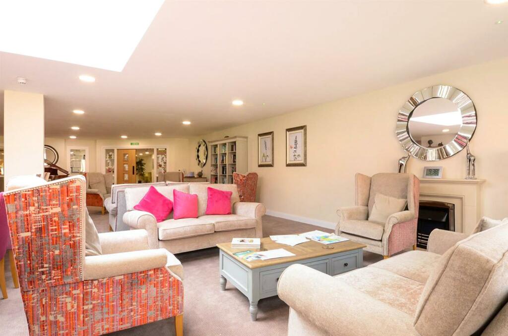 1 bedroom apartment for sale in , St. Giles Mews, Stony Stratford, Milton Keynes, MK11 1HT, MK11