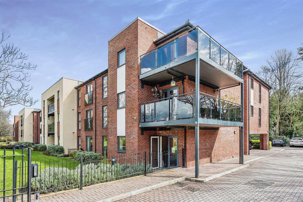 2 bedroom apartment for sale in Thorneycroft, Wood Road, Tettenhall
