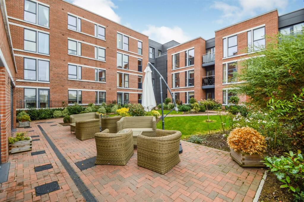 2 bedroom apartment for sale in Glenhills Court, Little Glen Road, Glen