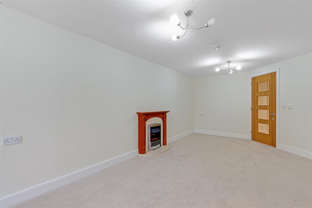Additional property image - Weighbridge Court, 301 High Street, Chipping Ongar, Essex, CM5 9FD