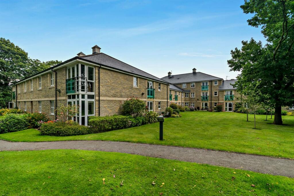 1 bedroom apartment for sale in Jowett Court, Highfield Road, Idle