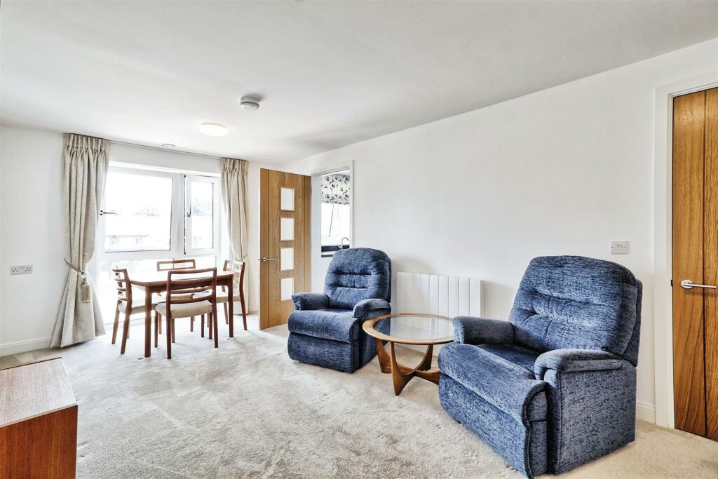 1 bedroom apartment for sale in Miami House, Princes Road, Chelmsford, CM2 9GE, CM2