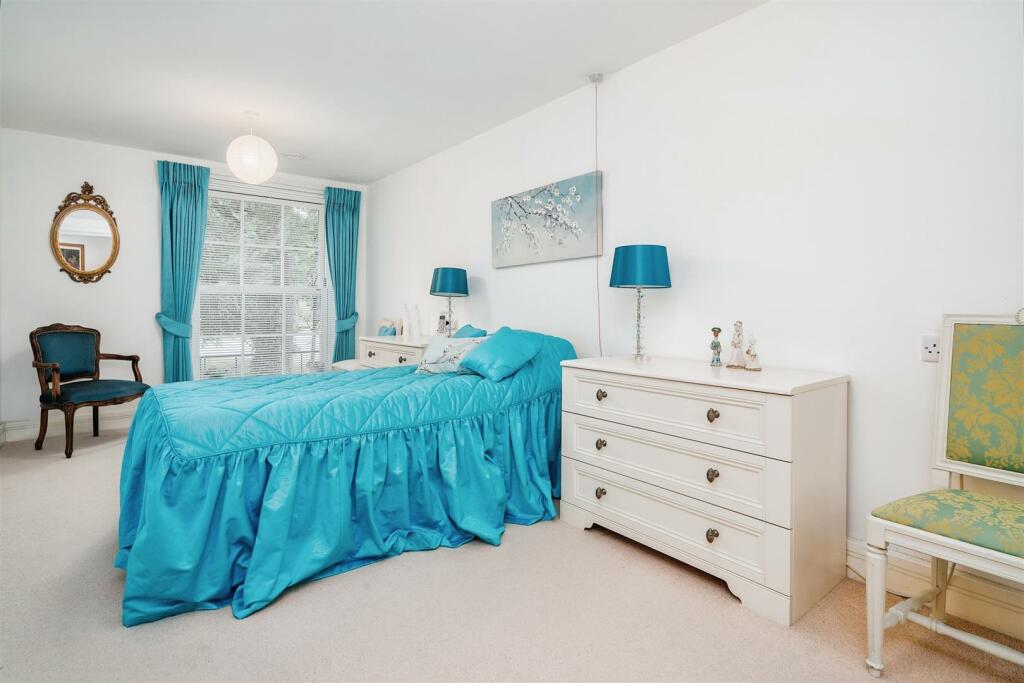 Additional property image - Peel Court, College Way, Welwyn Garden City, Hertfordshire, AL8 6DG
