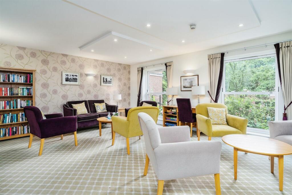 Additional property image - Peel Court, College Way, Welwyn Garden City, Hertfordshire, AL8 6DG