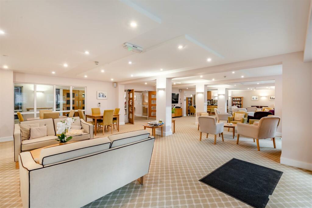 Additional property image - Peel Court, College Way, Welwyn Garden City, Hertfordshire, AL8 6DG