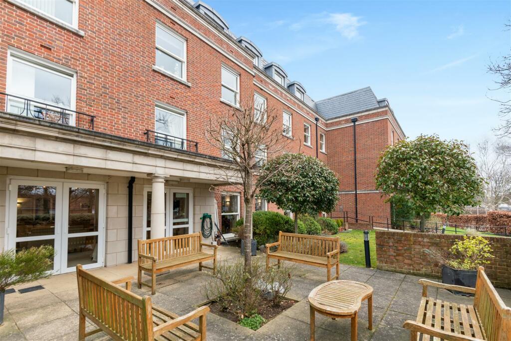 Additional property image - Peel Court, College Way, Welwyn Garden City, Hertfordshire, AL8 6DG