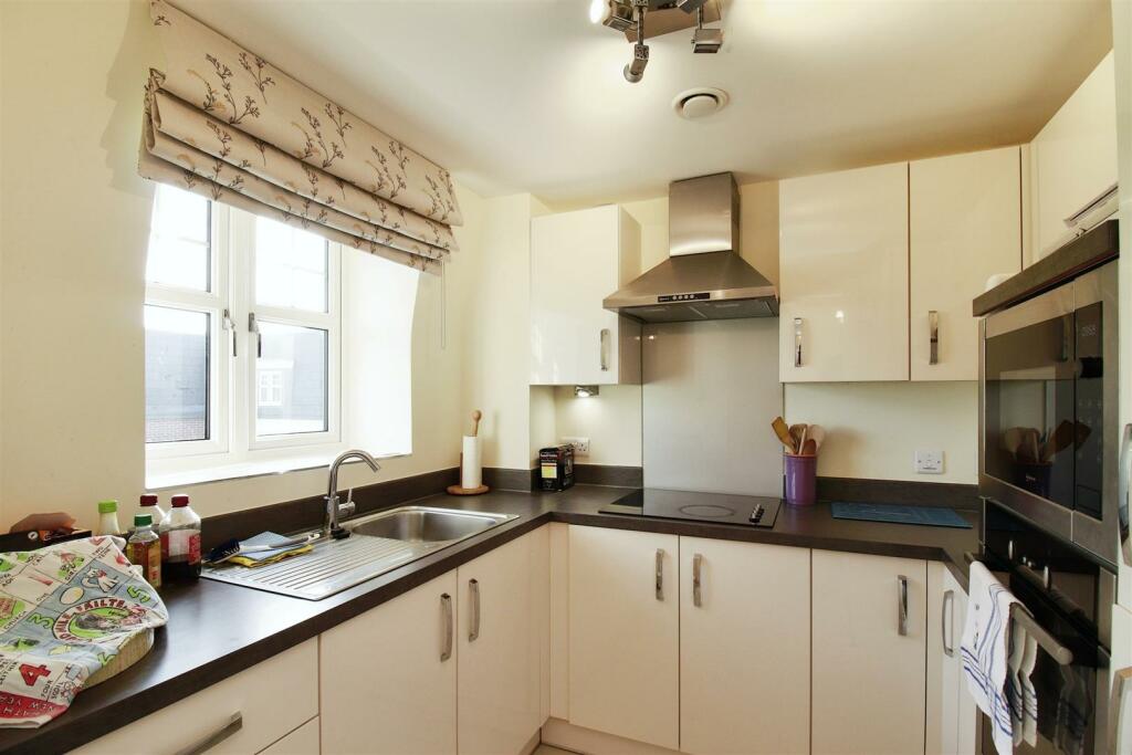 Additional property image - Blossomfield Road, Solihull