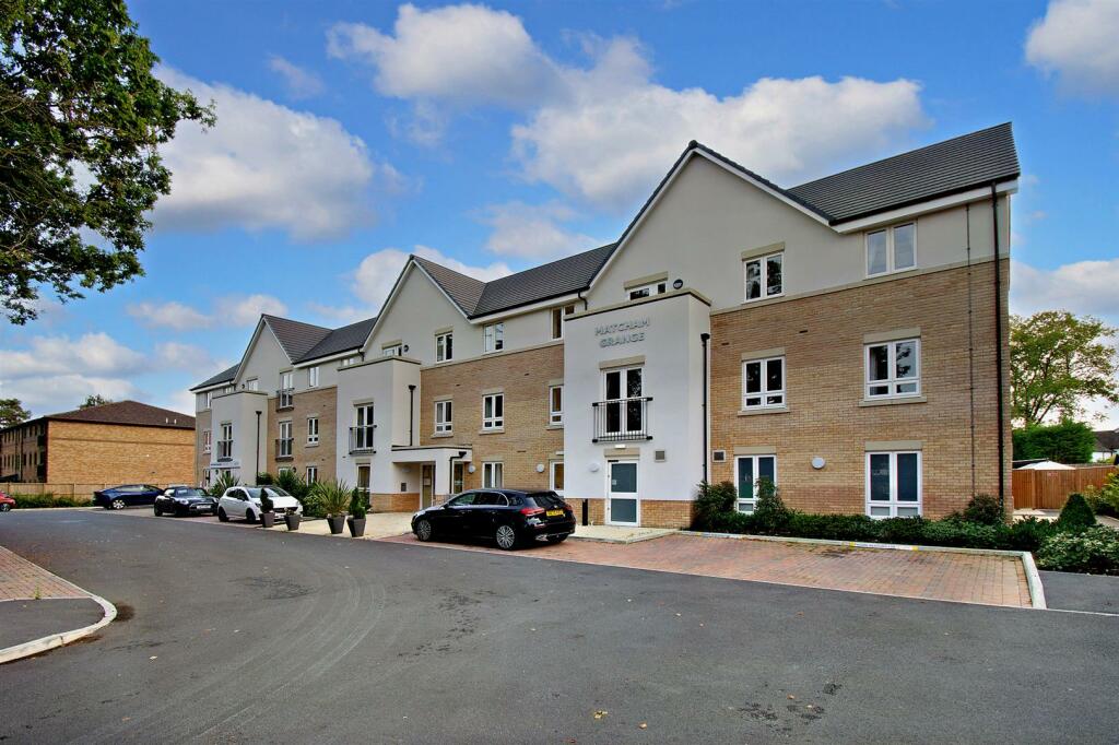 1 bedroom apartment for sale in Matcham Grange, Wetherby Road