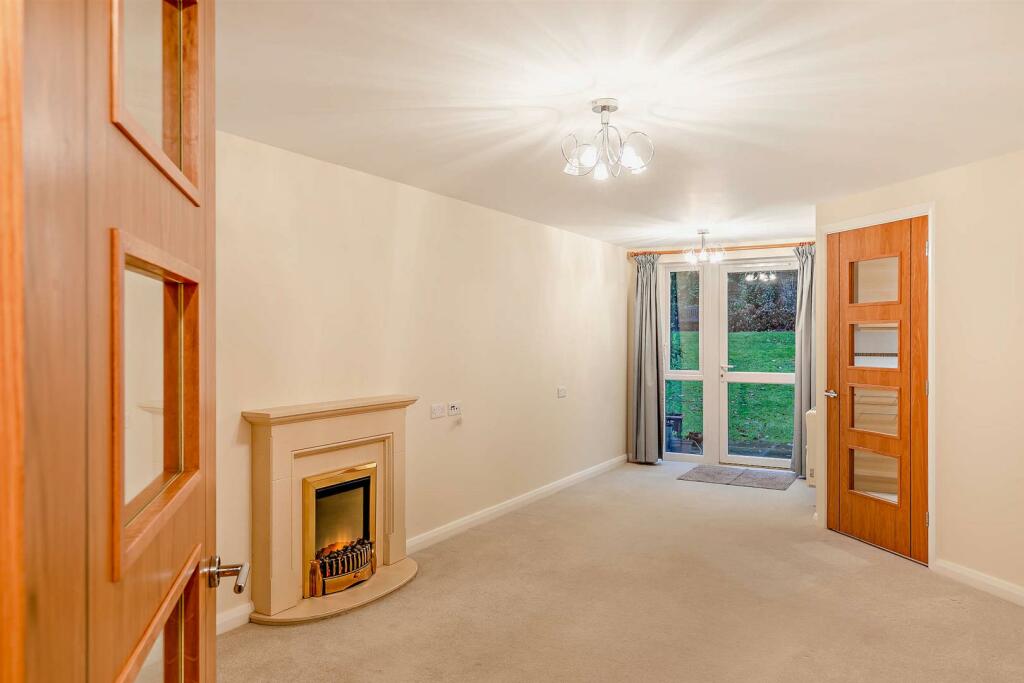 1 bedroom apartment for sale in Windsor House, Abbeydale Road
