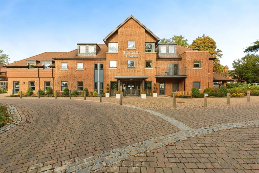 1 bedroom apartment for sale in Elizabeth House, St. Giles Mews, Stony Stratford,, MK11