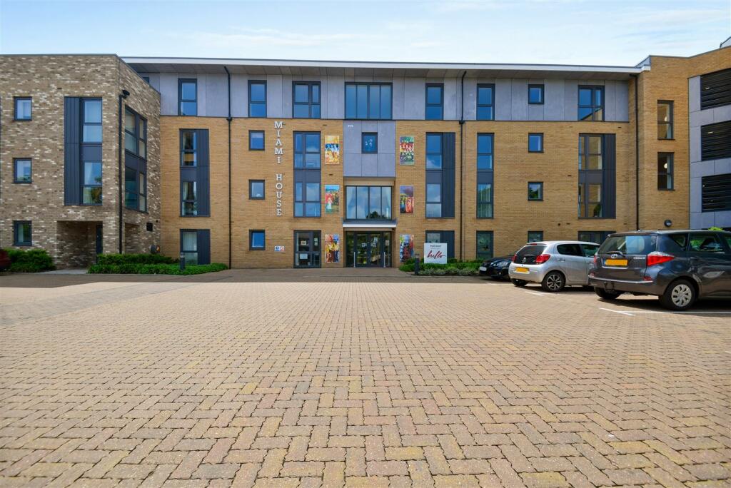 Additional property image - Miami House, Princes Road, Chelmsford, Essex, CM2 9GE