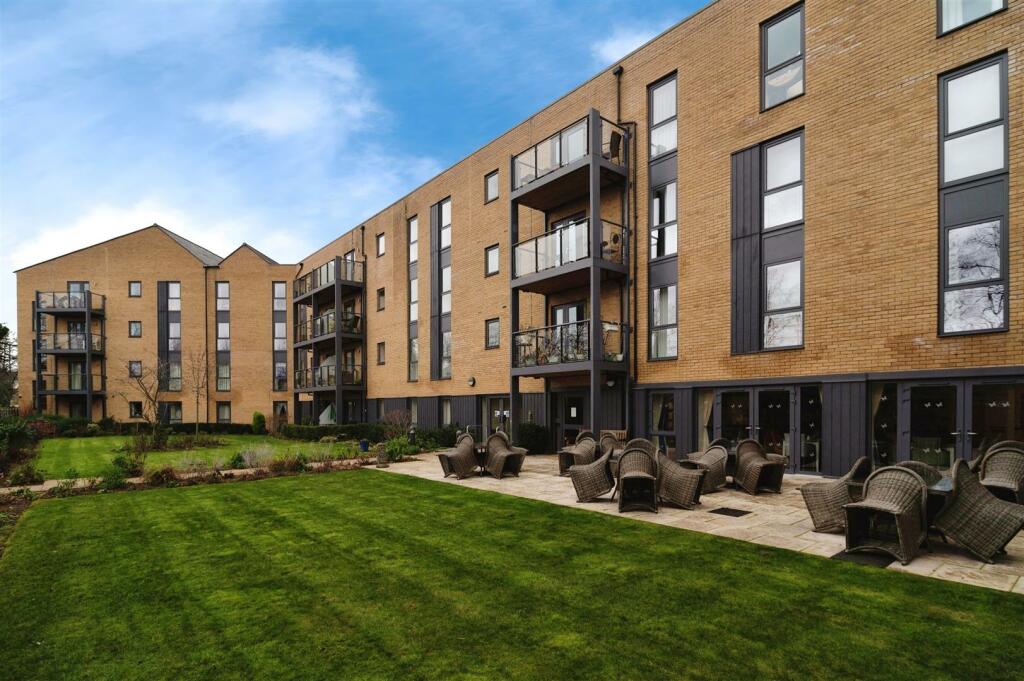 Additional property image - Miami House, Princes Road, Chelmsford, Essex, CM2 9GE