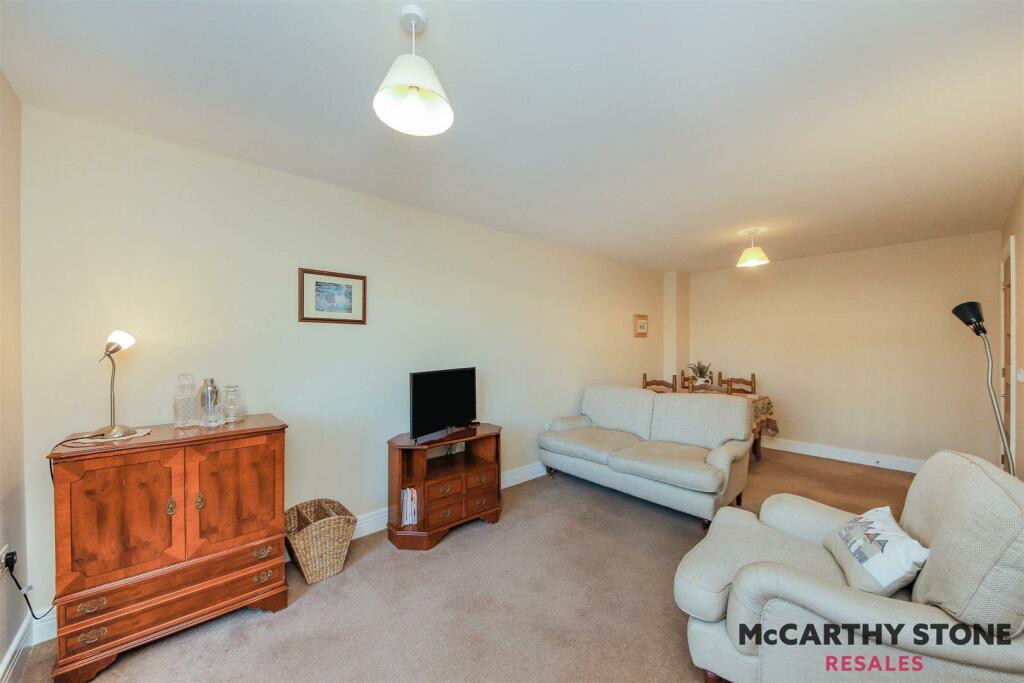 Additional property image - Arden Grange, 1649 High Street, Knowle, Solihull, B93 0LL