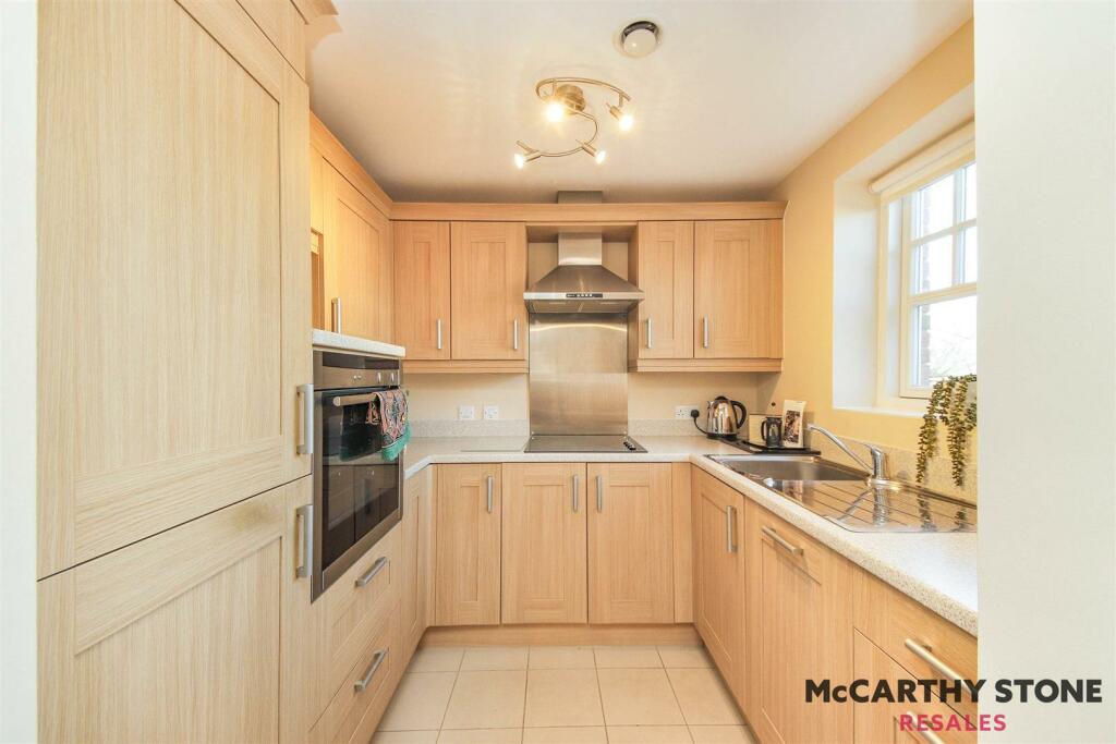 Additional property image - Arden Grange, 1649 High Street, Knowle, Solihull, B93 0LL
