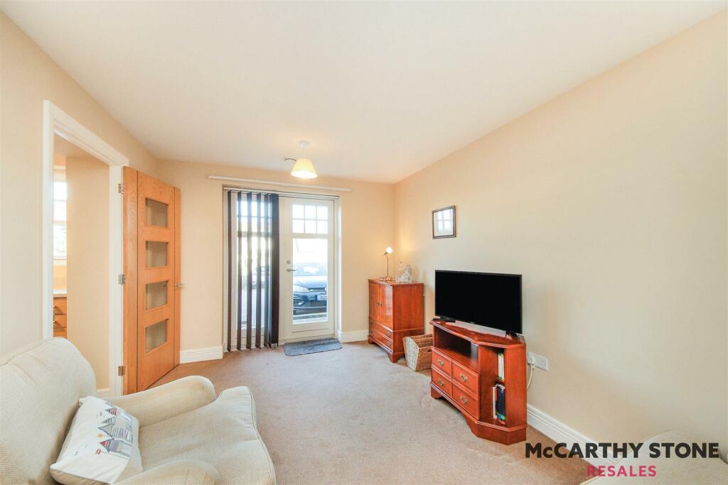 Additional property image - Arden Grange, 1649 High Street, Knowle, Solihull, B93 0LL