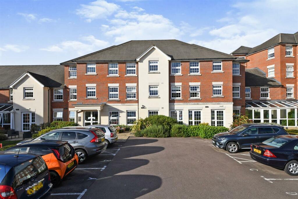 Additional property image - Weighbridge Court, 301 High Street, Chipping Ongar, Essex, CM5 9FD