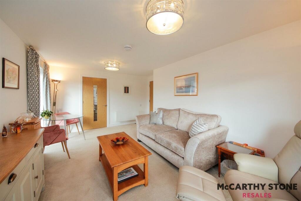 Additional property image - 30 Wheatley Place, Connaught Close, Solihull