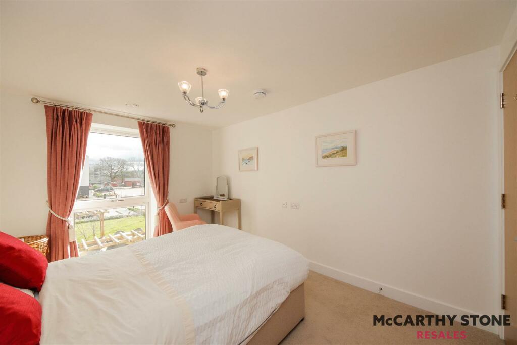 Additional property image - 30 Wheatley Place, Connaught Close, Solihull