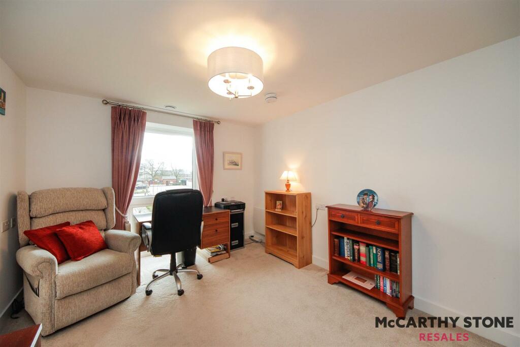 Additional property image - 30 Wheatley Place, Connaught Close, Solihull