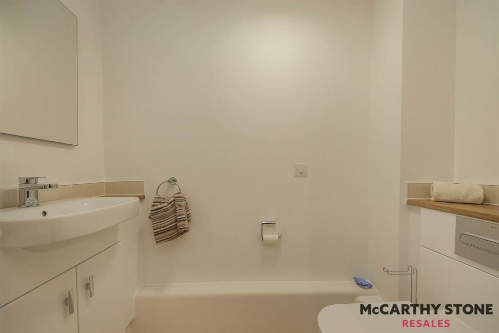 Additional property image - 30 Wheatley Place, Connaught Close, Solihull