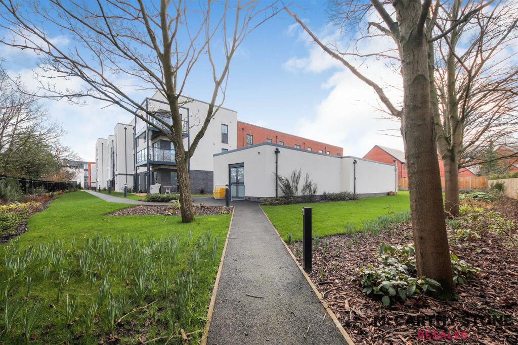 Additional property image - 30 Wheatley Place, Connaught Close, Solihull