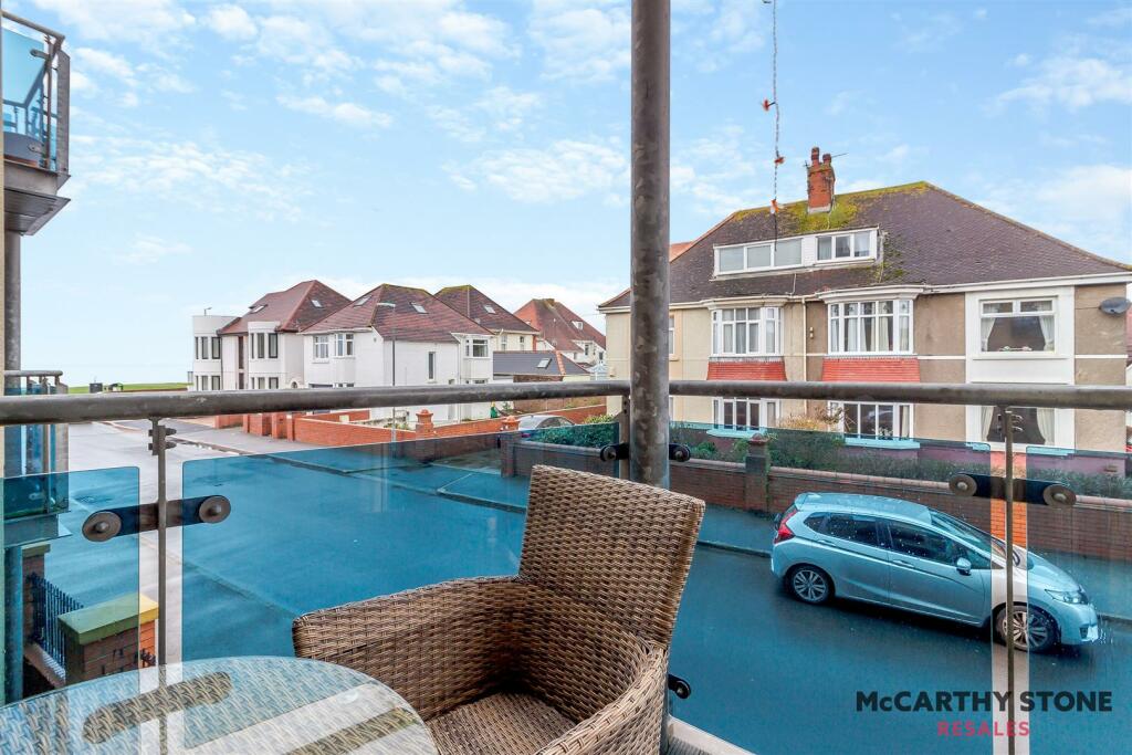 2 bedroom apartment for sale in Middleton Court, Picton Avenue