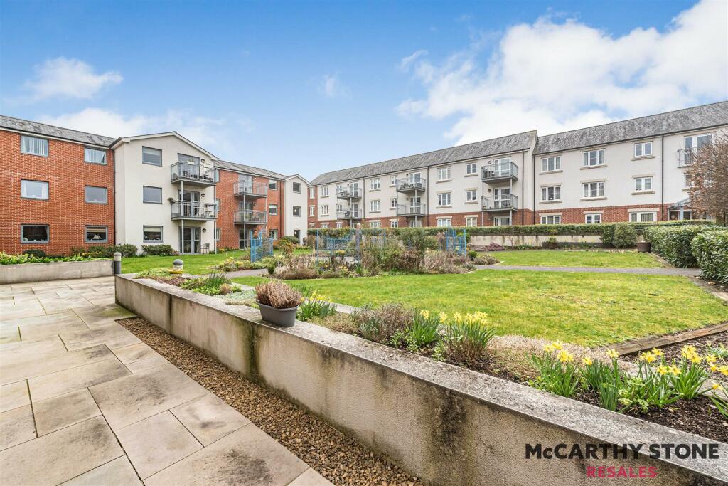 1 bedroom apartment for sale in Lady Susan Court, New Road, Basingstoke, RG21