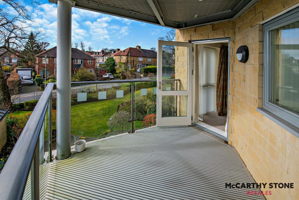 2 bedroom apartment for sale in Trinity Court, Oxford Road, Halifax, HX1