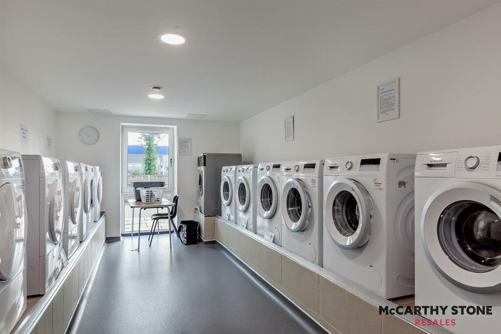 Additional property image - Miami House, Princes Road, Chelmsford, Essex, CM2 9GE
