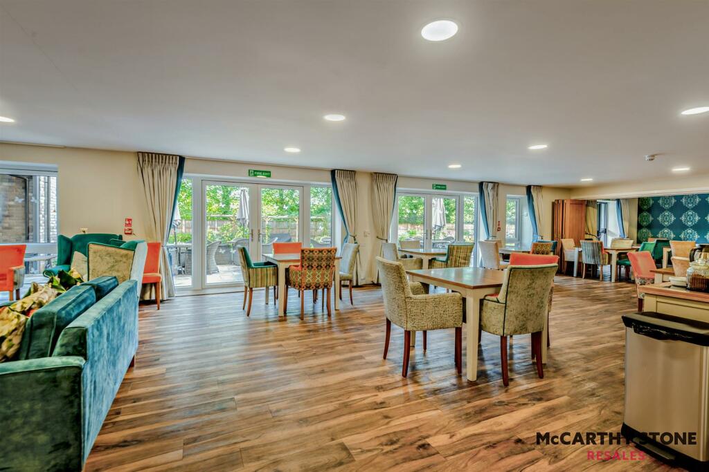 Additional property image - Miami House, Princes Road, Chelmsford, Essex, CM2 9GE