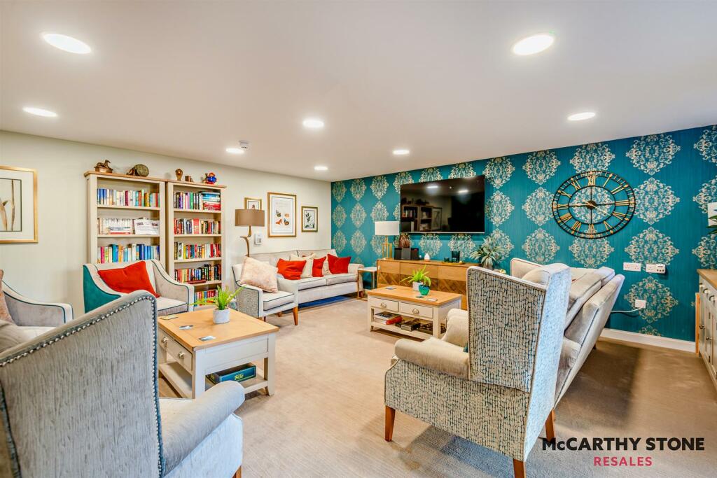 Additional property image - Miami House, Princes Road, Chelmsford, Essex, CM2 9GE