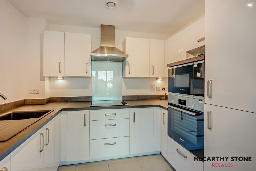Additional property image - Miami House, Princes Road, Chelmsford, Essex, CM2 9GE