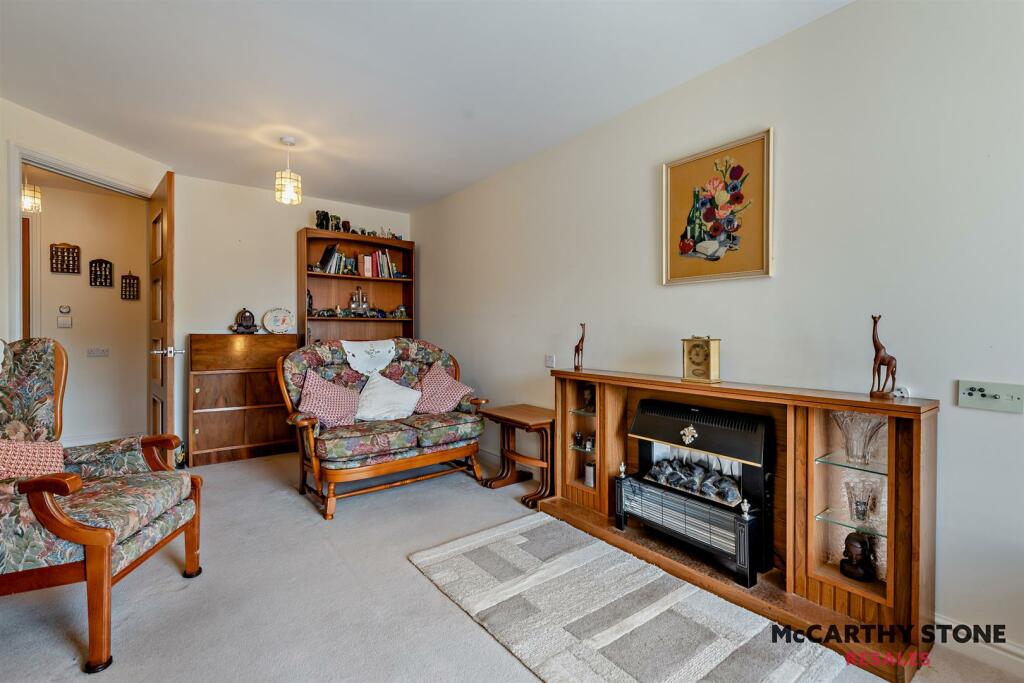 Additional property image - Sanderling Court, Wimborne Road, Bournemouth, BH2 6NB