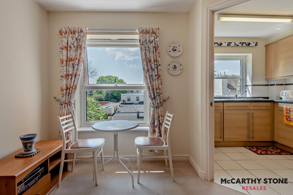 Additional property image - Sanderling Court, Wimborne Road, Bournemouth, BH2 6NB