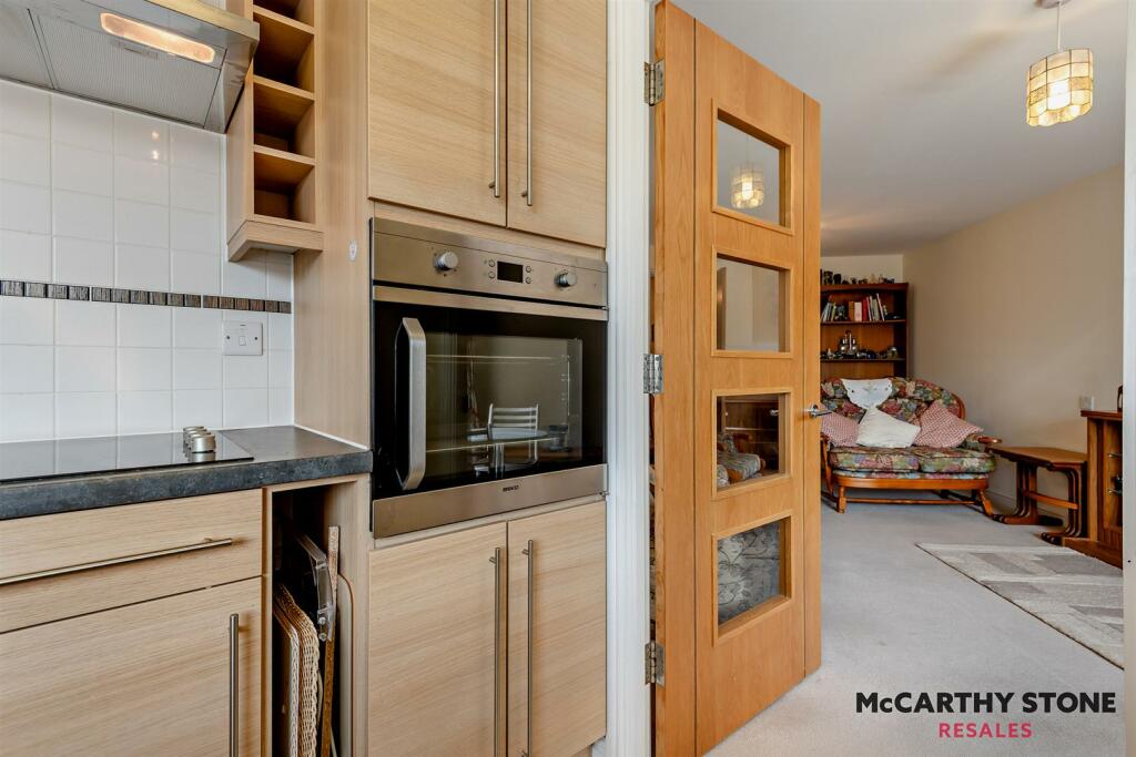 Additional property image - Sanderling Court, Wimborne Road, Bournemouth, BH2 6NB