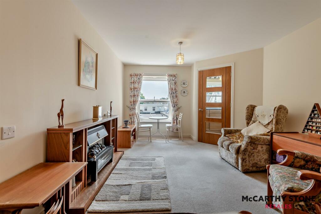 Additional property image - Sanderling Court, Wimborne Road, Bournemouth, BH2 6NB