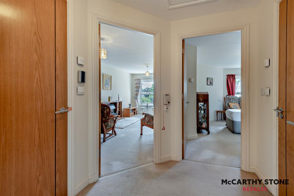 Additional property image - Sanderling Court, Wimborne Road, Bournemouth, BH2 6NB