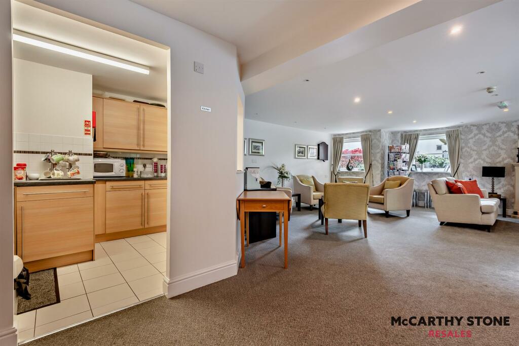 Additional property image - Sanderling Court, Wimborne Road, Bournemouth, BH2 6NB