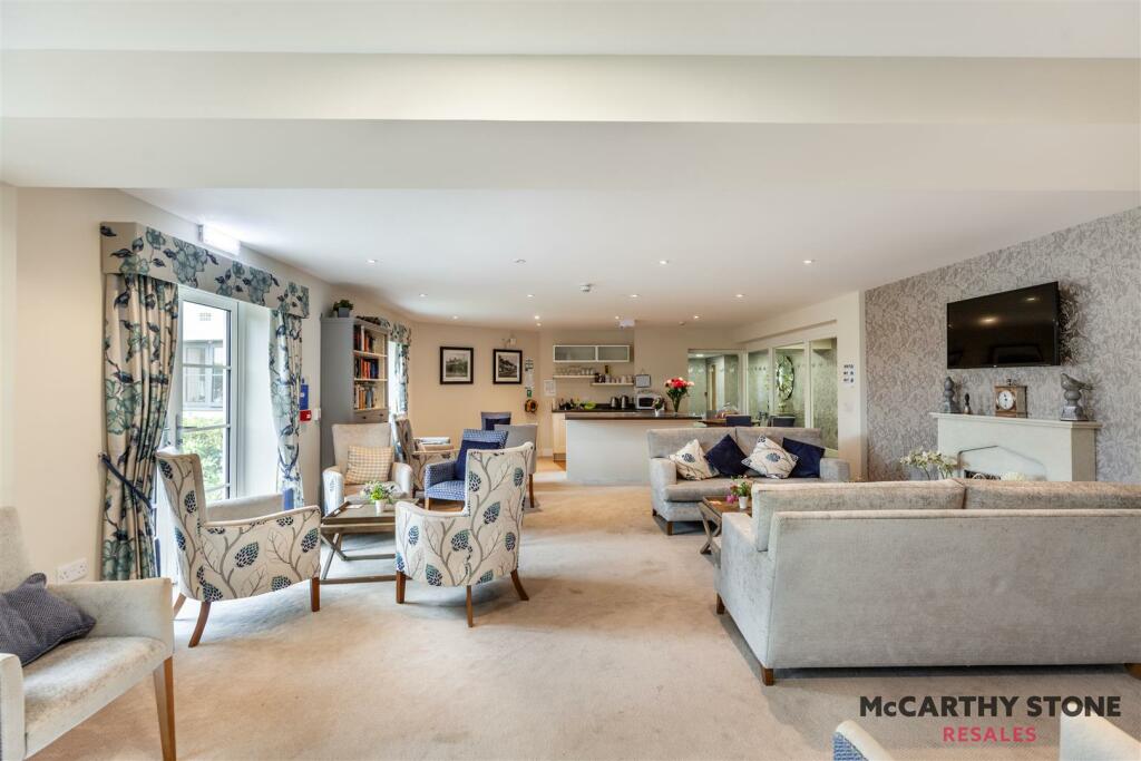 Additional property image - Lawrence Place, White Horse Lane, Maldon