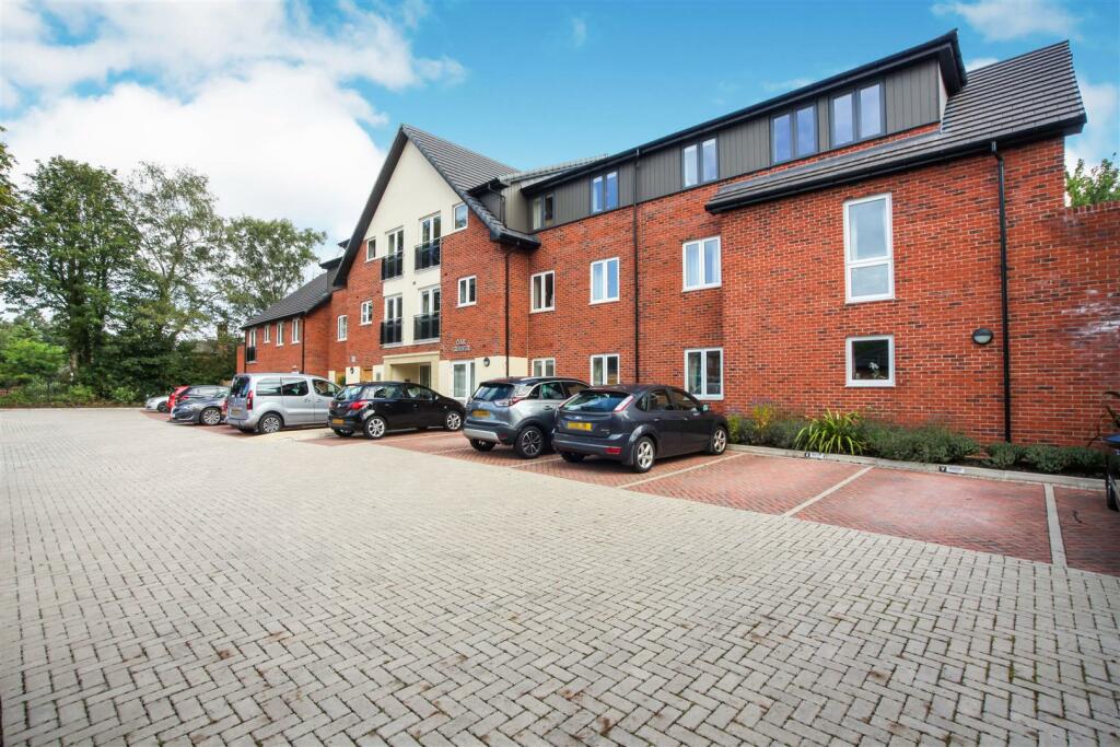 Additional property image - Bradburns Lane, Hartford, Northwich