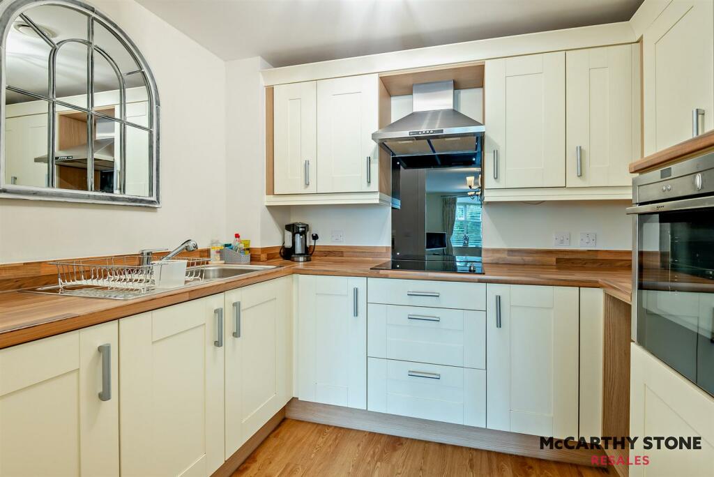 Additional property image - Barnhill Court, Barnhill Road, Chipping Sodbury, Bristol
