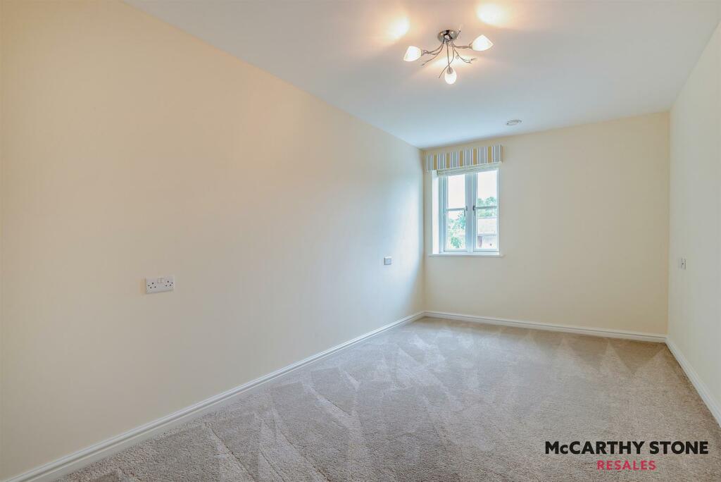 Additional property image - Barnhill Court, Barnhill Road, Chipping Sodbury, Bristol