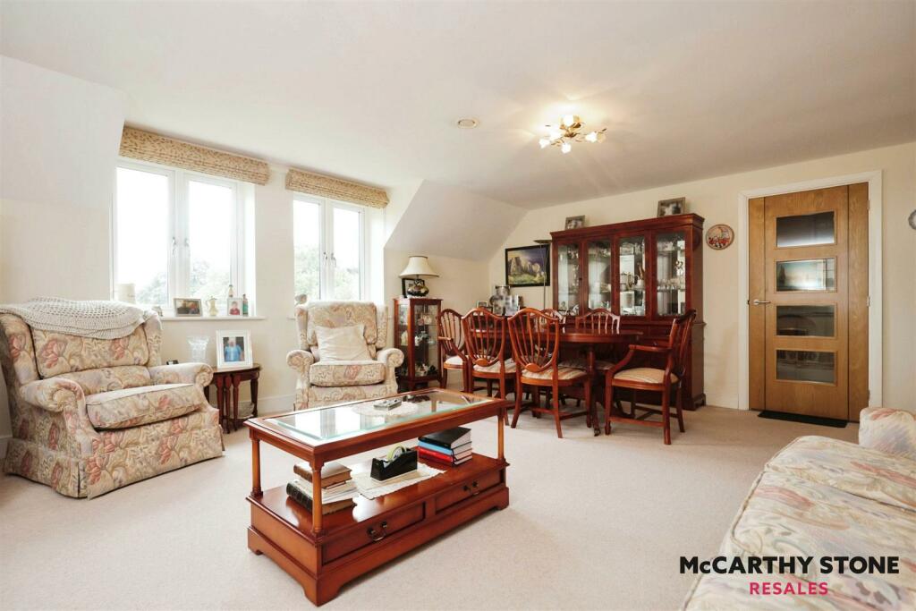 Additional property image - Salmon Court, Stratford Road, Wellesbourne, CV35 9SF