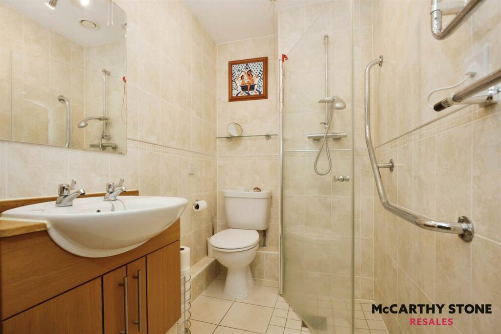 Additional property image - Salmon Court, Stratford Road, Wellesbourne, CV35 9SF